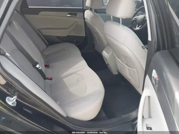 5NPE24AF8JH667364 2018 HYUNDAI SONATA - Image 8