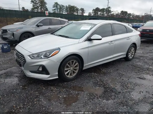 5NPE24AF8JH672502 2018 HYUNDAI SONATA - Image 2