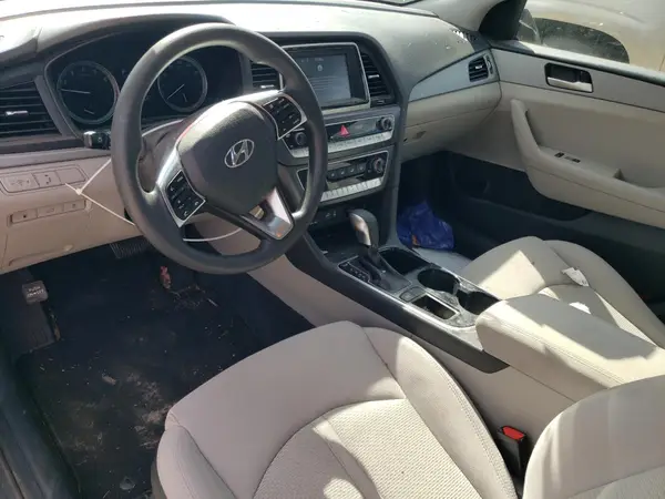 5NPE24AF8JH679479 2018 HYUNDAI SONATA - Image 8