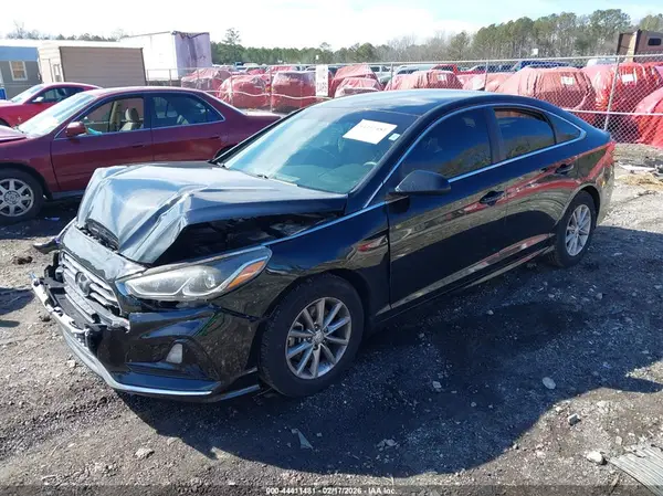 5NPE24AF8JH681152 2018 HYUNDAI SONATA - Image 2