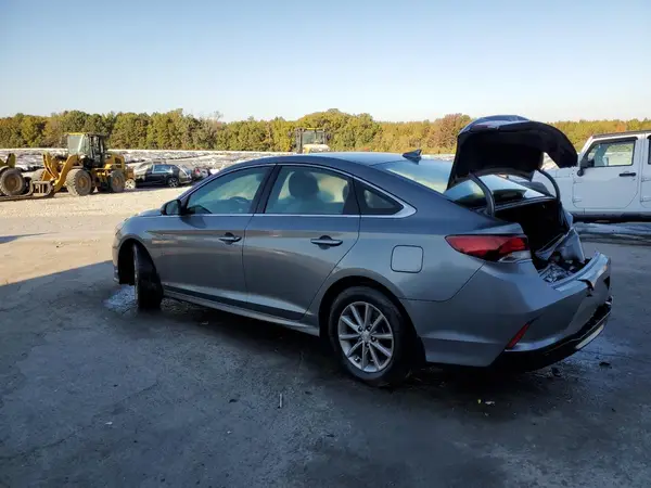 5NPE24AF8JH681233 2018 HYUNDAI SONATA - Image 2