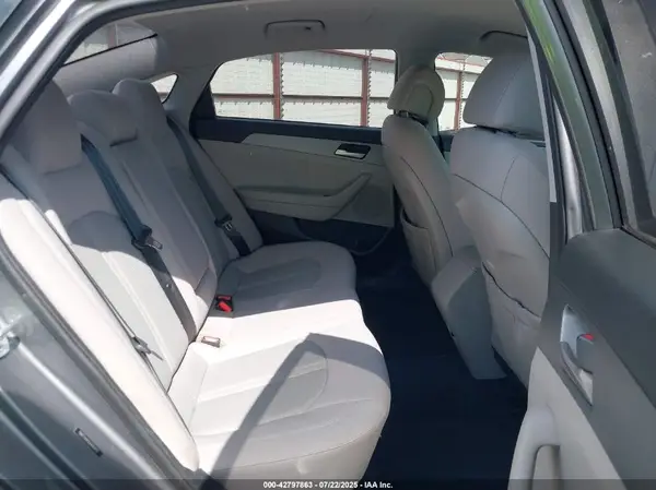 5NPE24AF8JH684035 2018 HYUNDAI SONATA - Image 8