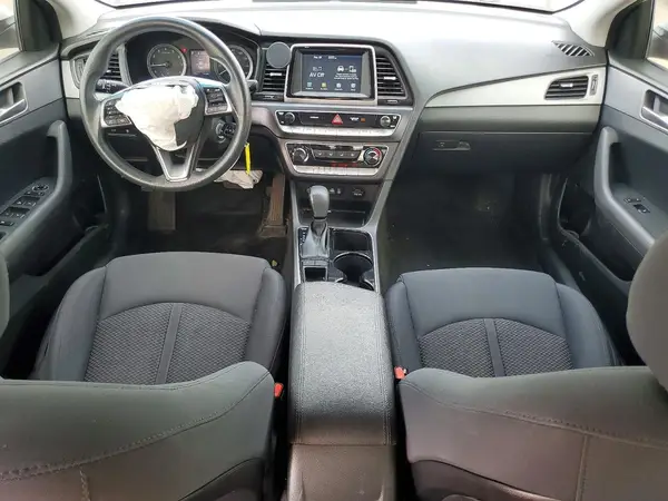 5NPE24AF8JH685573 2018 HYUNDAI SONATA - Image 8