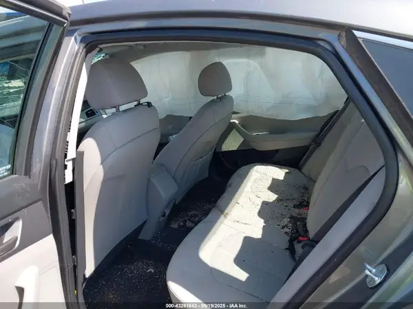 5NPE24AF8JH694192 2018 HYUNDAI SONATA - Image 8