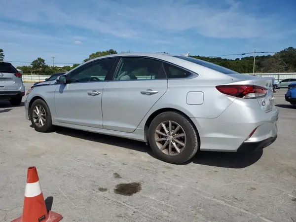 5NPE24AF8JH698887 2018 HYUNDAI SONATA - Image 2