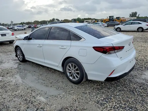 5NPE24AF8JH699456 2018 HYUNDAI SONATA - Image 2