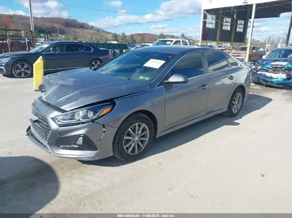 5NPE24AF8JH706034 2018 HYUNDAI SONATA - Image 2