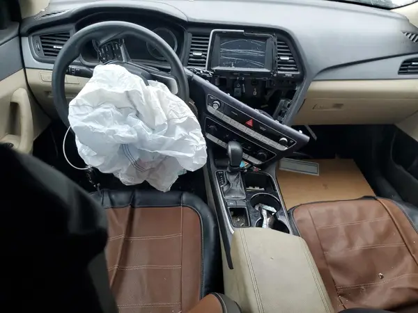 5NPE24AF8JH706390 2018 HYUNDAI SONATA - Image 8