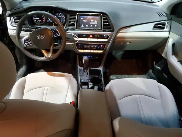 5NPE24AF8JH707300 2018 HYUNDAI SONATA - Image 8