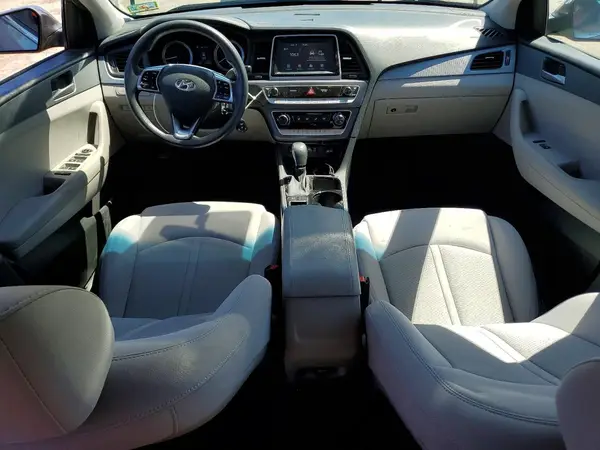 5NPE24AF8JH708091 2018 HYUNDAI SONATA - Image 8