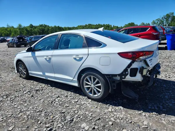 5NPE24AF8JH710746 2018 HYUNDAI SONATA - Image 2