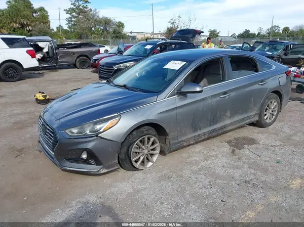5NPE24AF8JH713534 2018 HYUNDAI SONATA - Image 2