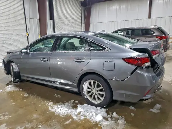 5NPE24AF8JH713887 2018 HYUNDAI SONATA - Image 2