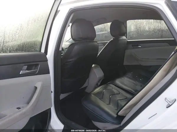 5NPE24AF8KH740718 2019 HYUNDAI SONATA - Image 8