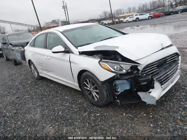 5NPE24AF8KH741173 2019 HYUNDAI SONATA - Image 1