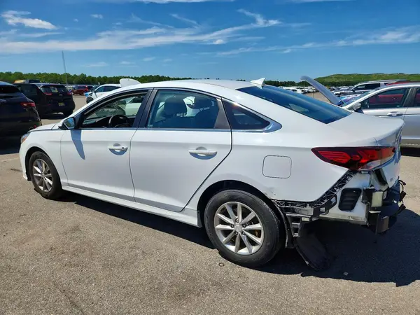 5NPE24AF8KH743683 2019 HYUNDAI SONATA - Image 2