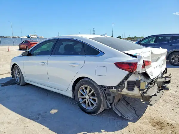 5NPE24AF8KH744221 2019 HYUNDAI SONATA - Image 2