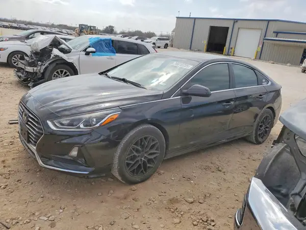 5NPE24AF8KH745112 2019 HYUNDAI SONATA - Image 1