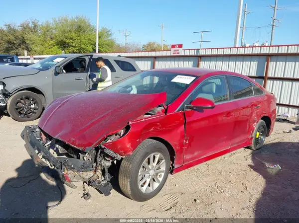 5NPE24AF8KH746650 2019 HYUNDAI SONATA - Image 2