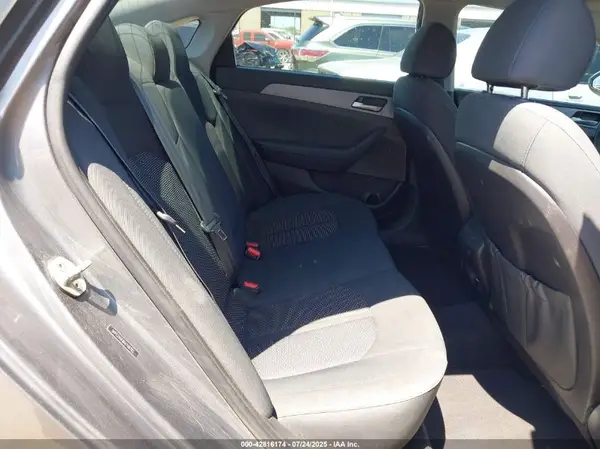 5NPE24AF8KH746793 2019 HYUNDAI SONATA - Image 8