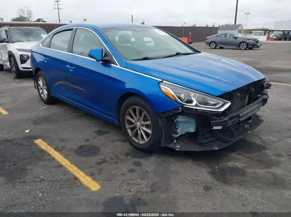 5NPE24AF8KH747894 2019 HYUNDAI SONATA - Image 1