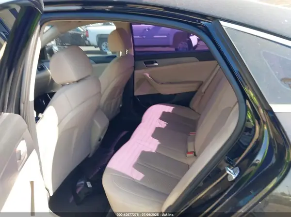 5NPE24AF8KH749502 2019 HYUNDAI SONATA - Image 8