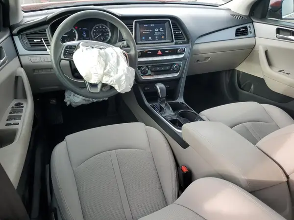 5NPE24AF8KH752500 2019 HYUNDAI SONATA - Image 8