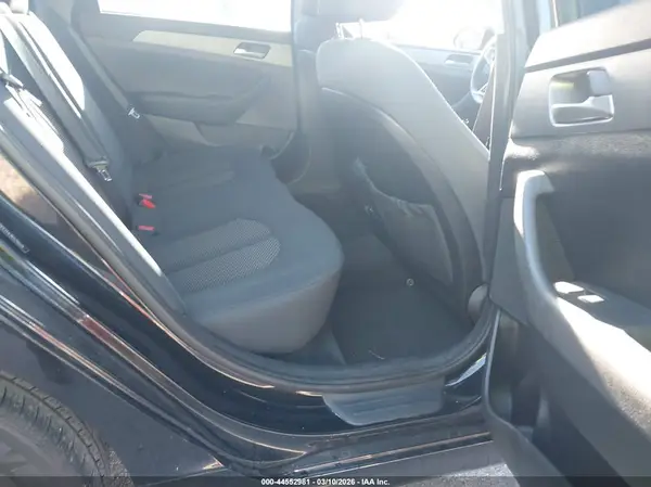 5NPE24AF8KH756028 2019 HYUNDAI SONATA - Image 8