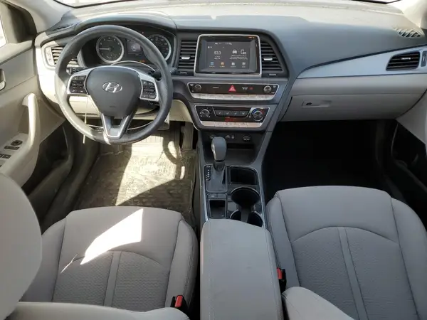 5NPE24AF8KH759902 2019 HYUNDAI SONATA - Image 8