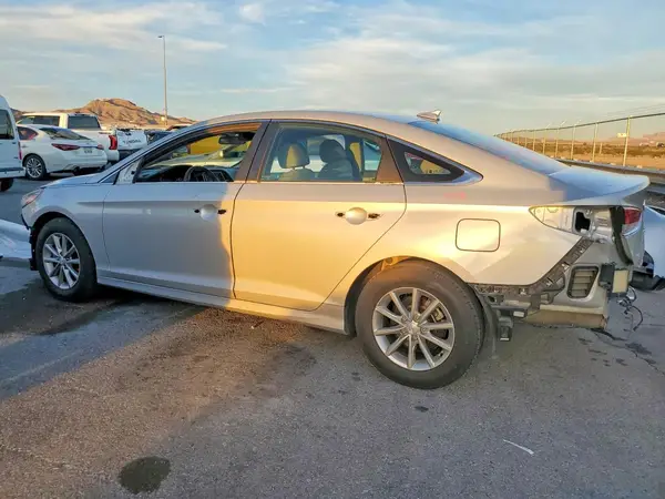 5NPE24AF8KH762931 2019 HYUNDAI SONATA - Image 2