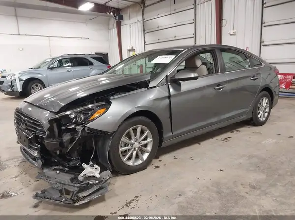 5NPE24AF8KH764968 2019 HYUNDAI SONATA - Image 2