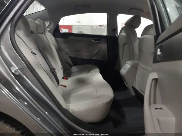 5NPE24AF8KH764968 2019 HYUNDAI SONATA - Image 8