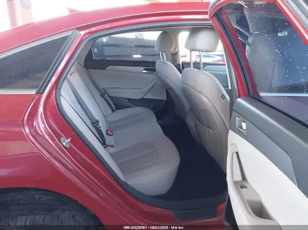 5NPE24AF8KH767160 2019 HYUNDAI SONATA - Image 8