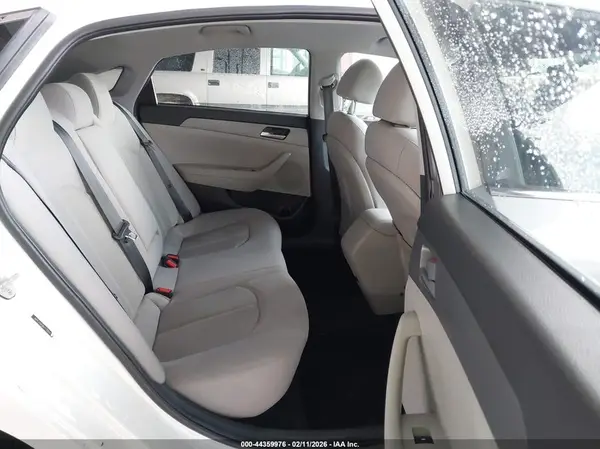 5NPE24AF8KH770804 2019 HYUNDAI SONATA - Image 8