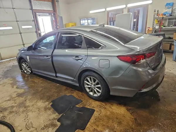 5NPE24AF8KH770995 2019 HYUNDAI SONATA - Image 2
