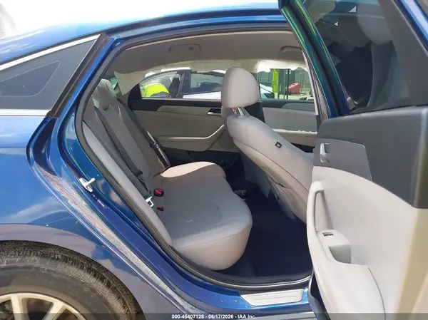 5NPE24AF8KH772066 2019 HYUNDAI SONATA - Image 8