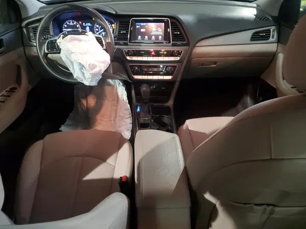 5NPE24AF8KH773735 2019 HYUNDAI SONATA - Image 8