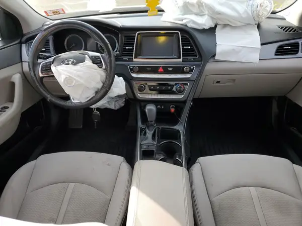 5NPE24AF8KH775811 2019 HYUNDAI SONATA - Image 8