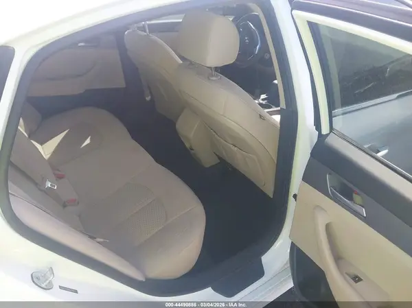 5NPE24AF8KH776067 2019 HYUNDAI SONATA - Image 8