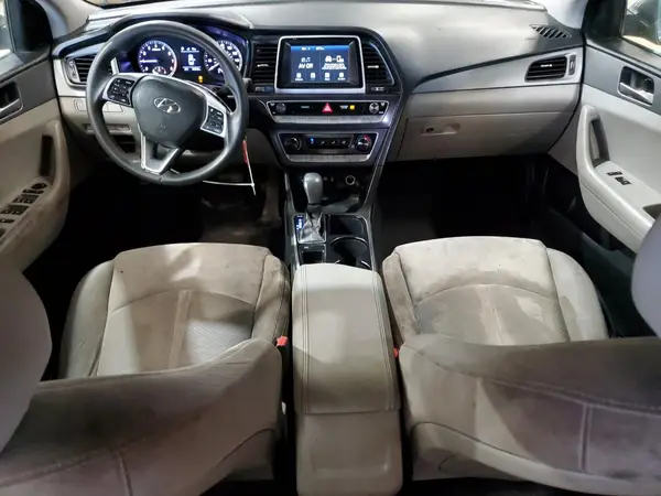 5NPE24AF8KH776408 2019 HYUNDAI SONATA - Image 8