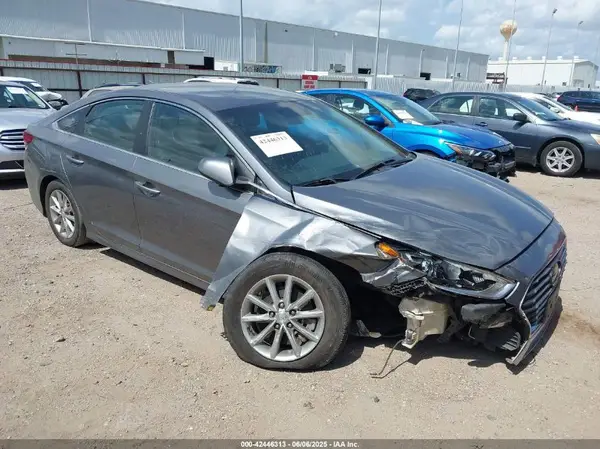 5NPE24AF8KH776635 2019 HYUNDAI SONATA - Image 1