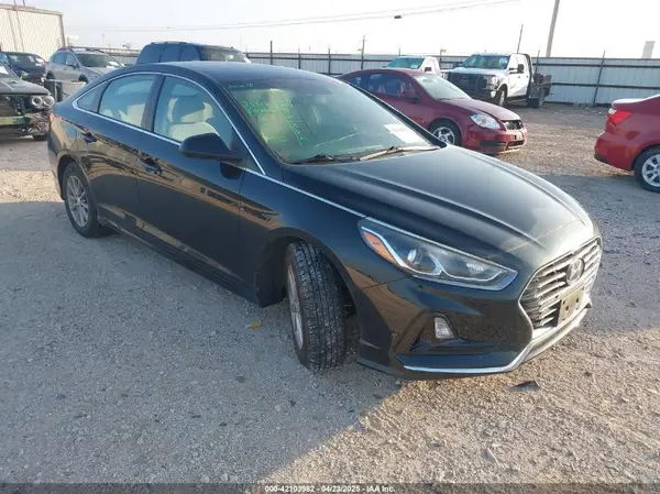 5NPE24AF8KH777929 2019 HYUNDAI SONATA - Image 1