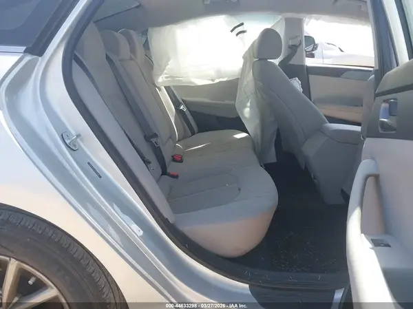 5NPE24AF8KH780281 2019 HYUNDAI SONATA - Image 8