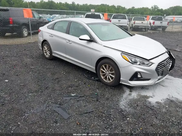 5NPE24AF8KH780944 2019 HYUNDAI SONATA - Image 1