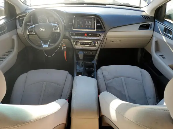 5NPE24AF8KH783102 2019 HYUNDAI SONATA - Image 8