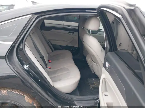 5NPE24AF8KH787702 2019 HYUNDAI SONATA - Image 8