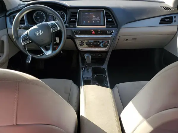 5NPE24AF8KH789739 2019 HYUNDAI SONATA - Image 8