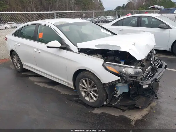 5NPE24AF8KH791023 2019 HYUNDAI SONATA - Image 1
