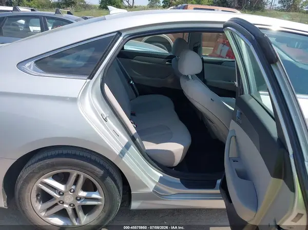5NPE24AF8KH796285 2019 HYUNDAI SONATA - Image 8