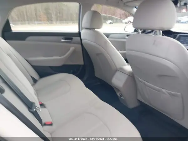 5NPE24AF8KH800304 2019 HYUNDAI SONATA - Image 8